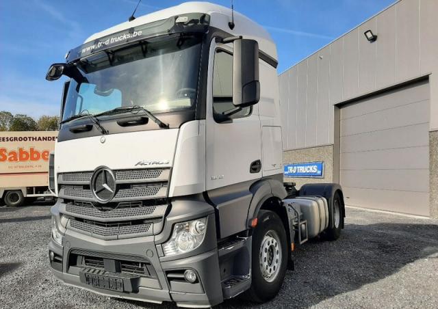 Mercedes Actros 1942